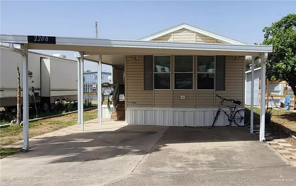 2208 Bobolink CIR W #182, Palmview, TX 78572