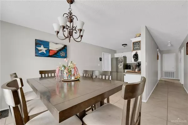 Edcouch, TX 78538,302 Hinojosa DR