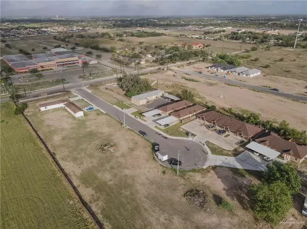 Mission, TX 78573,706 Thompson RD