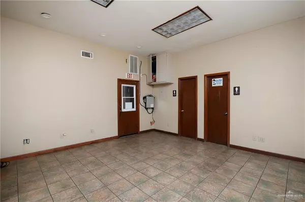 Donna, TX 78537,101 N Val Verde RD