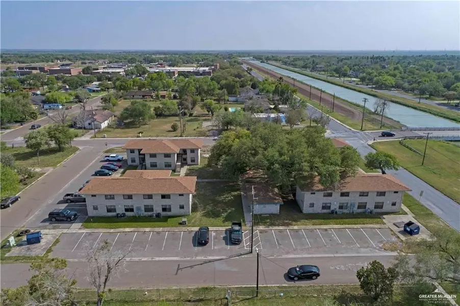 105 E 10th ST, Mercedes, TX 78570