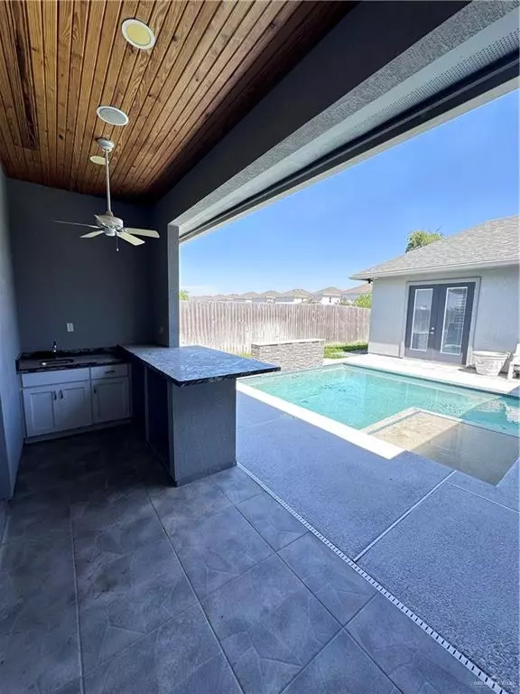 Mcallen, TX 78501,1304 N 49th ST