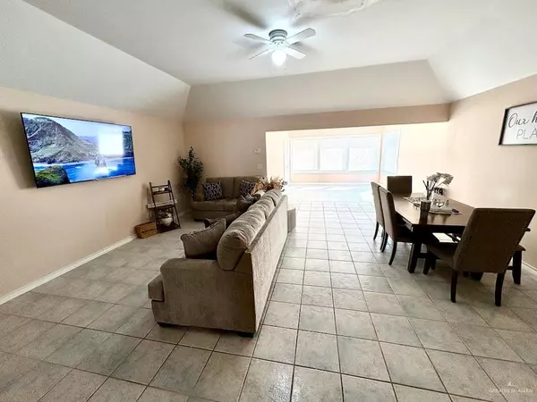 Alamo, TX 78516,419 Country Club DR