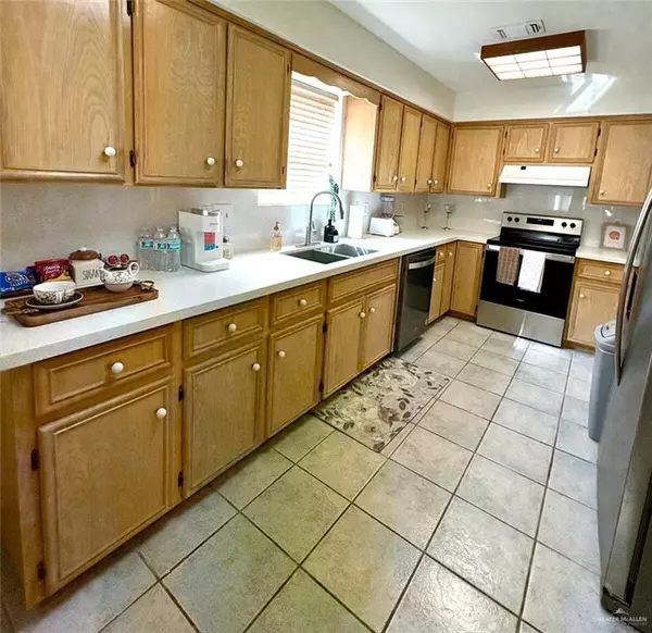 Alamo, TX 78516,419 Country Club DR