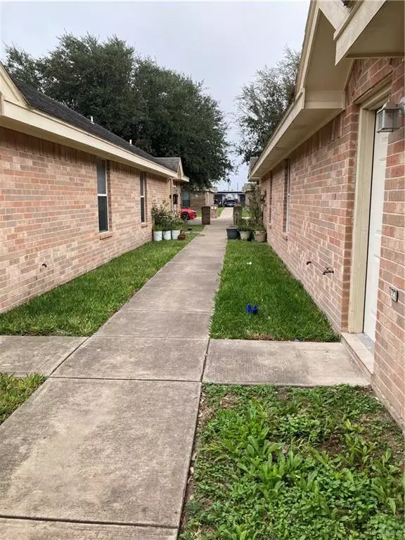 Edinburg, TX 78541,2408 Moonlight LN