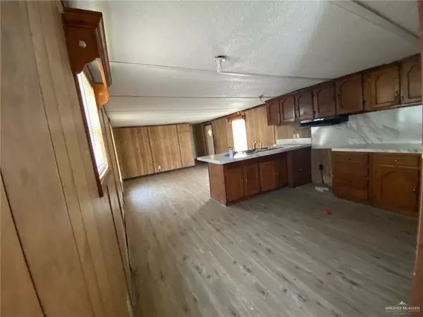 Edinburg, TX 78542,8723 Humphrey ST