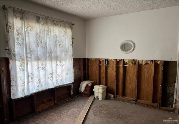 Weslaco, TX 78596,1005 S Nebraska AVE