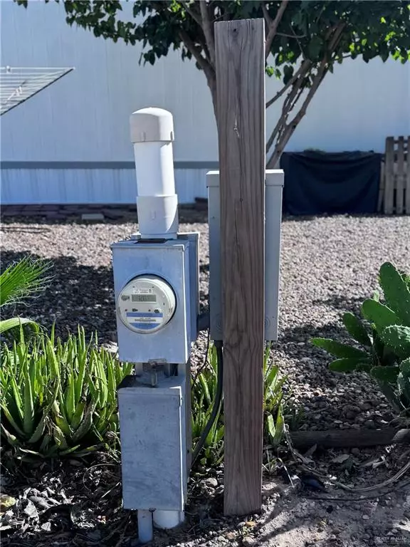 Mission, TX 78572,123 Yawn ST