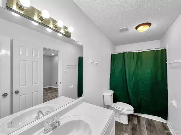 Mcallen, TX 78501,916 S 17 1/2 ST