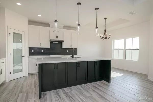 Harlingen, TX 78552,905 Clearview DR
