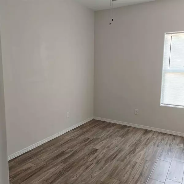 Pharr, TX 78577,4906 N Crown Point #2