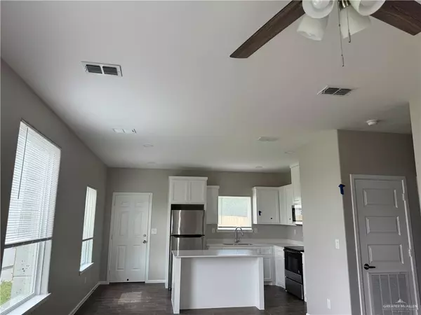Edinburg, TX 78541,1612 N Canelo DR #4