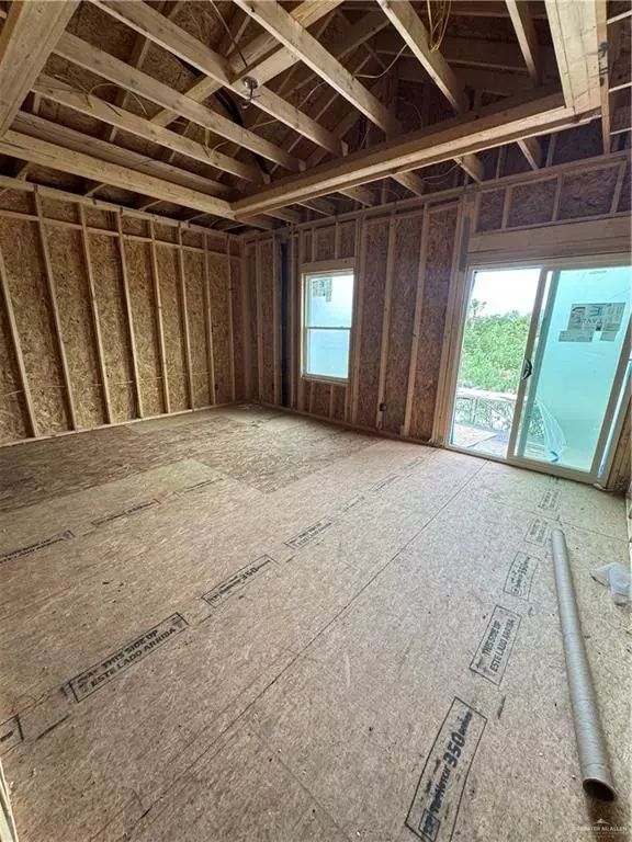 Mcallen, TX 78501,1105 S 19 1/2 ST