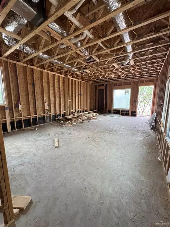 Mcallen, TX 78501,1105 S 19 1/2 ST