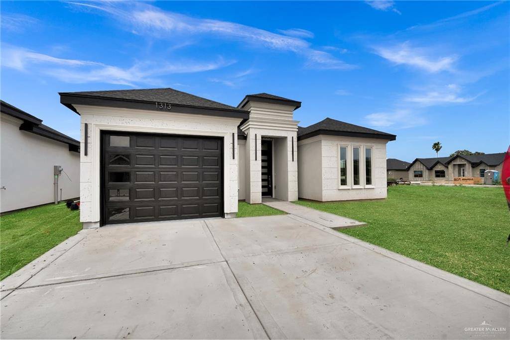 San Juan, TX 78589,1313 E Evergreen ST E