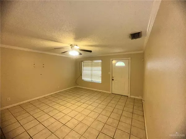 Weslaco, TX 78596,323 Forest Hills DR #7