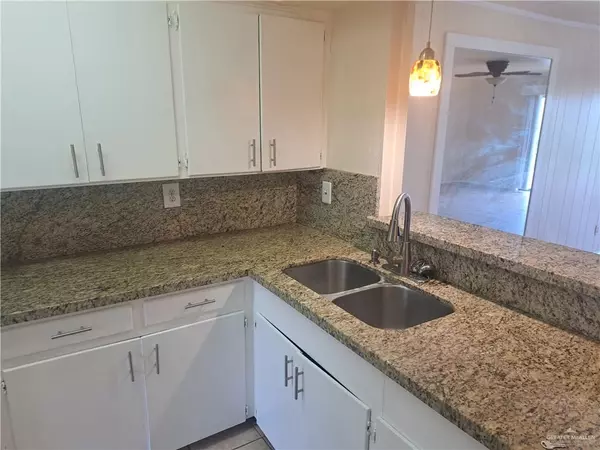Brownsville, TX 78520,1944 W University DR #12F