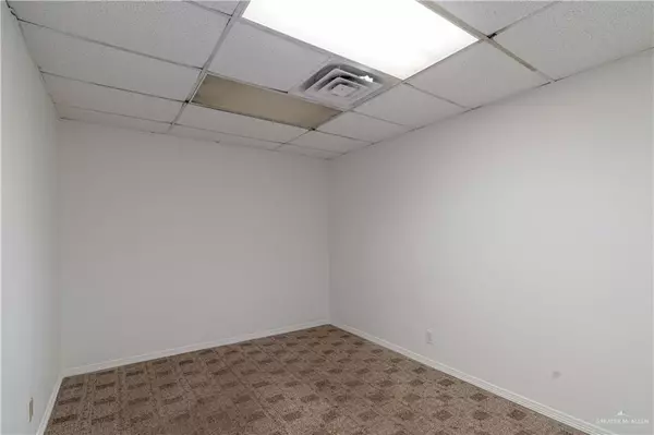 Weslaco, TX 78599,3222 W Expressway 83