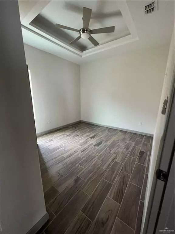 San Juan, TX 78589,1603 Angelina DR #4