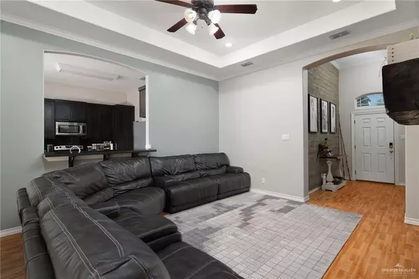 Edinburg, TX 78539,609 S Excalibur ST