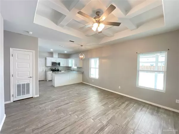 Weslaco, TX 78596,2108 Davenport ST