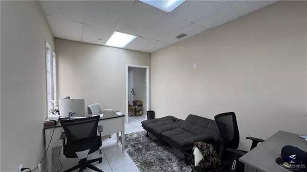 Mcallen, TX 78501,2201 Pecan BLVD