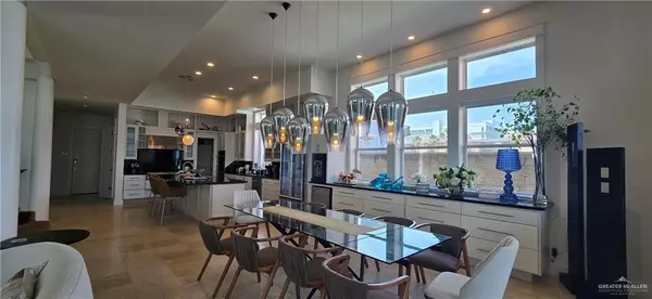 South Padre Island, TX 78597,6518 Beach DR
