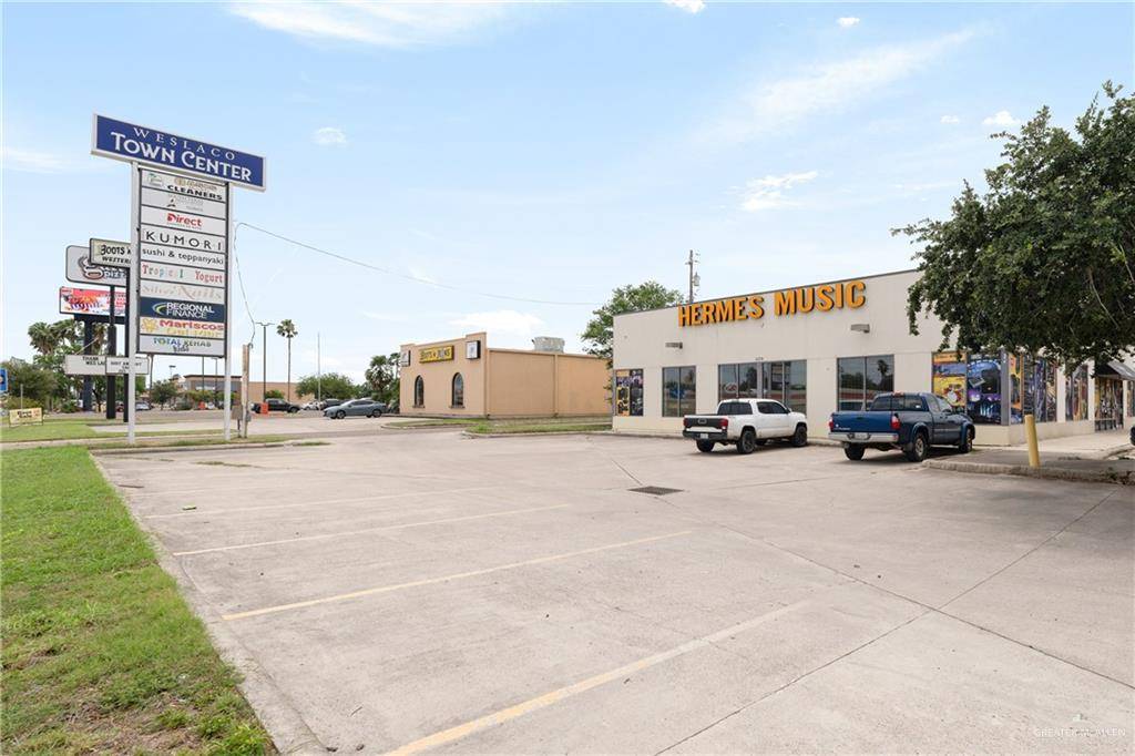 Weslaco, TX 78596,2109 W Expressway 83 FWY
