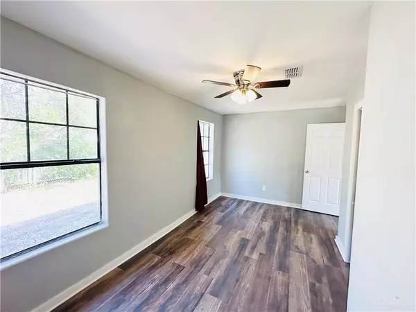 Edinburg, TX 78541,906 W Cooper ST