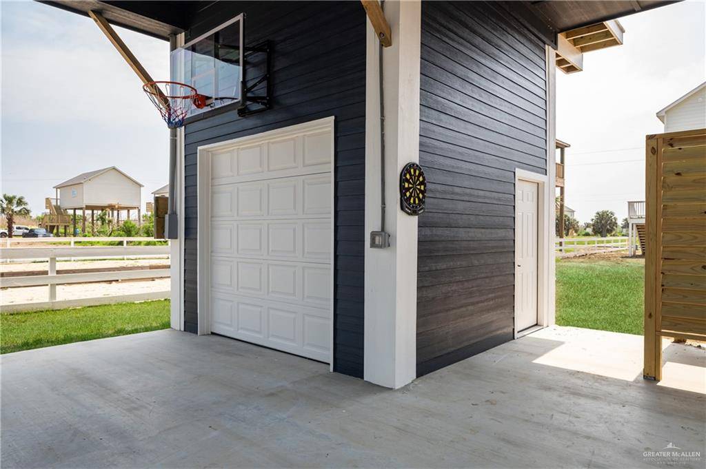 Santa Fe, TX 77617,1053 Johnson RD