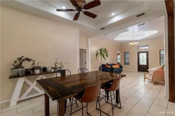 Edinburg, TX 78542,3811 Burr DR