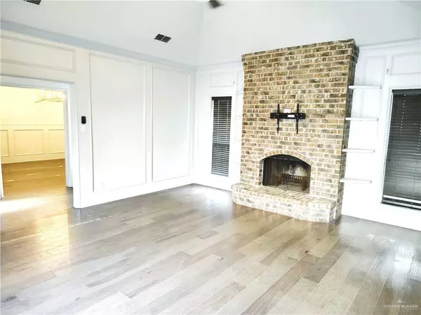 Mcallen, TX 78504,5404 N 5th ST