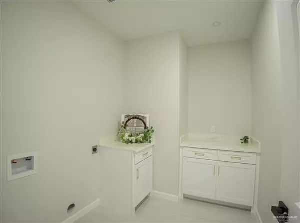 Combes, TX 78552,17878 Redwood ST