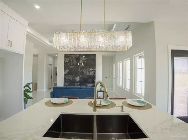 Combes, TX 78552,17878 Redwood ST