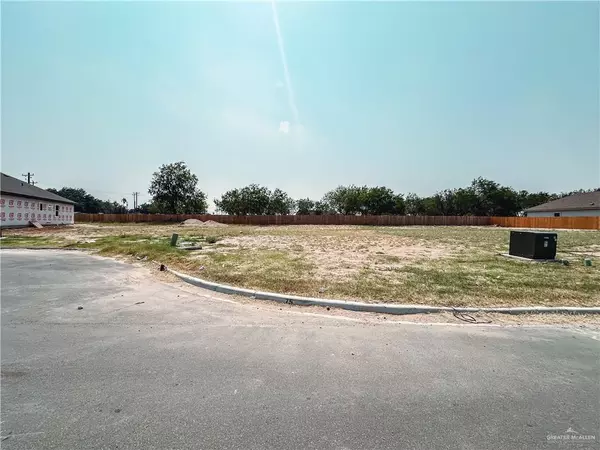 8011 N 49th LN, Mcallen, TX 78504