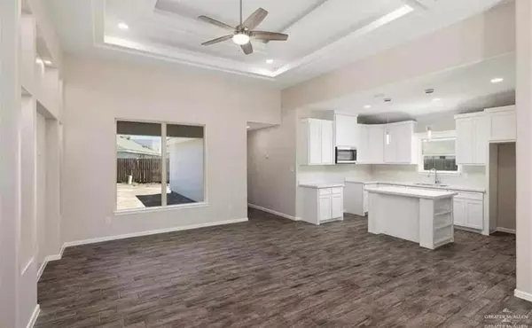 Weslaco, TX 78596,1301 Frente Al Mar DR