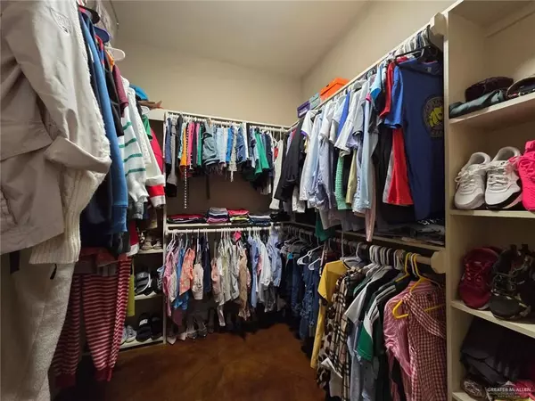 Harlingen, TX 78552,16637 W Barnes CT