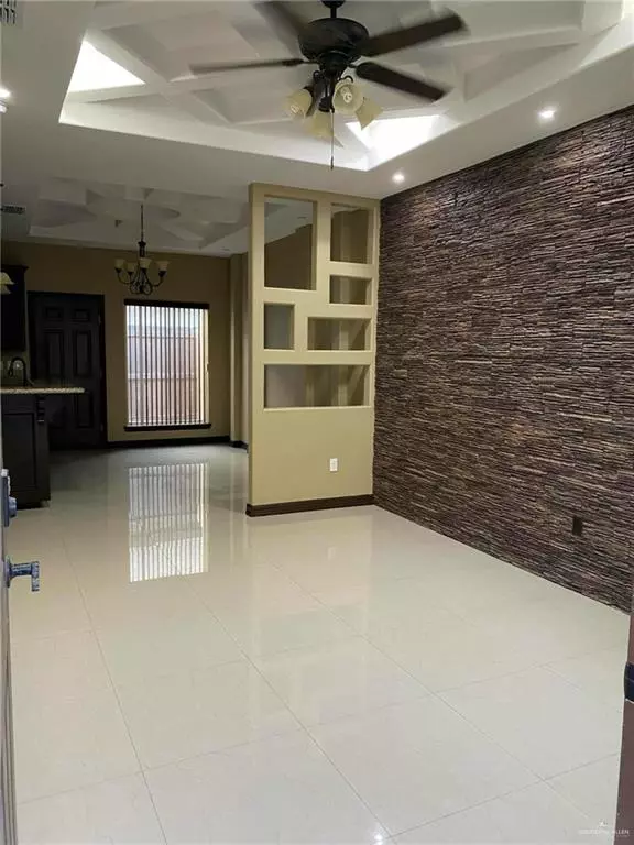 Edinburg, TX 78541,201 Teak DR