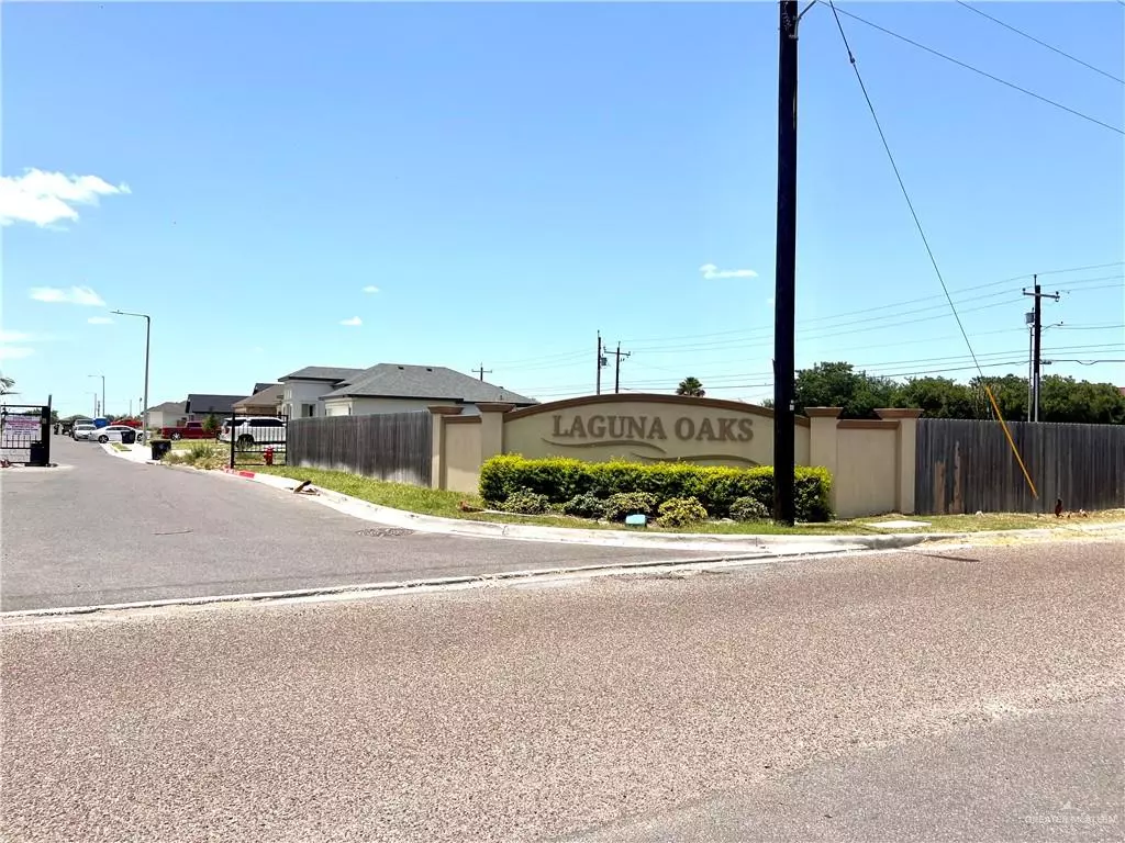 Mission, TX 78572,902 La Laguna RD