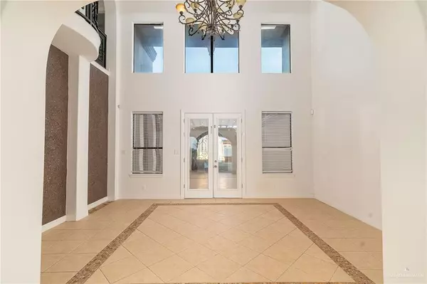 Mcallen, TX 78503,3909 S M ST