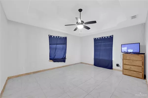 Edinburg, TX 78542,5301 Ingle RD