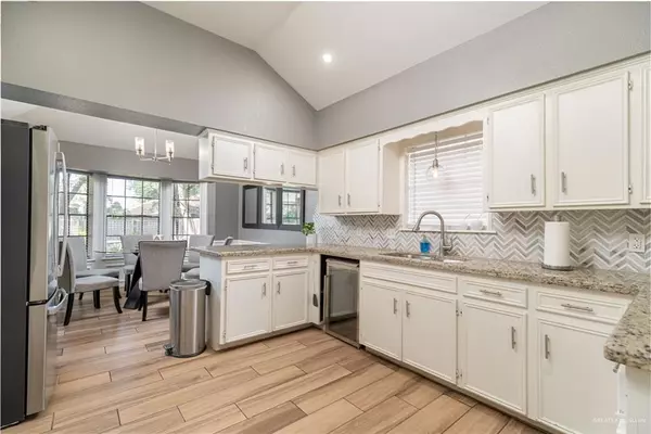 Mcallen, TX 78504,2105 Nightingale AVE W