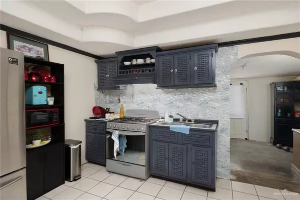 Penitas, TX 78576,18315 Washington Palm DR