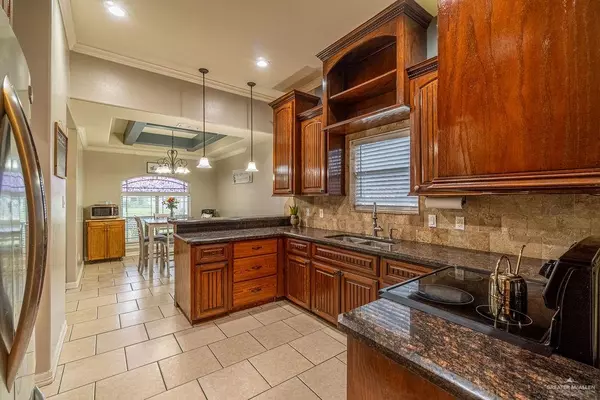 Edinburg, TX 78542,3831 Spicewood DR