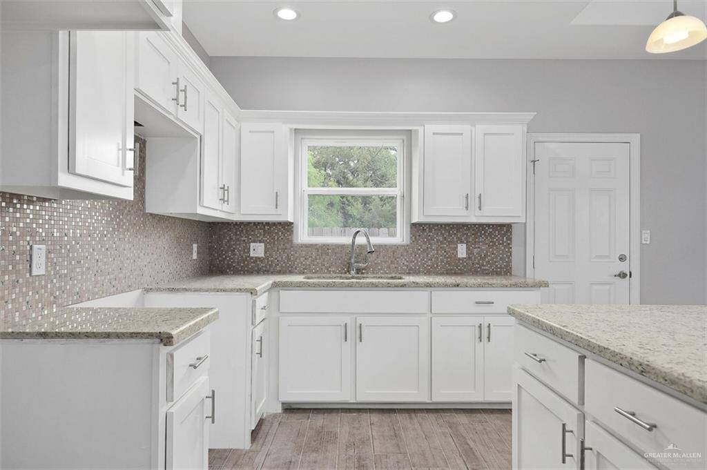Weslaco, TX 78596,2104 Redbud LN #1