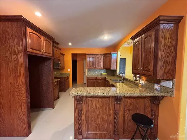 Rio Grande City, TX 78582,45 Zinnia ST