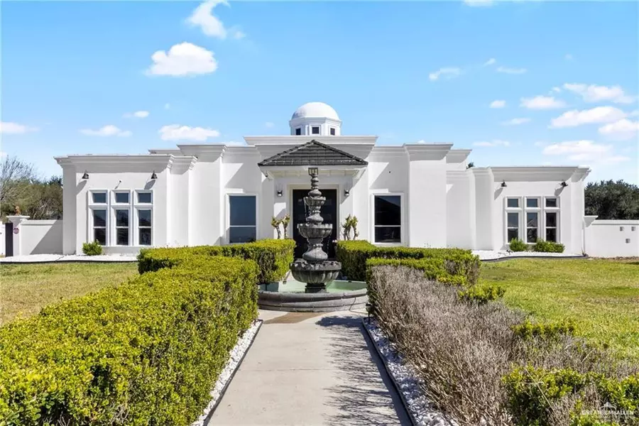 4004 Persimmon DR, Palmhurst, TX 78573