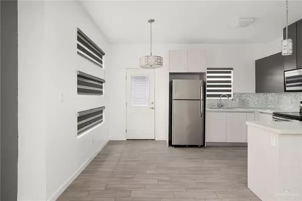 Pharr, TX 78577,907 W Carmel AVE #4