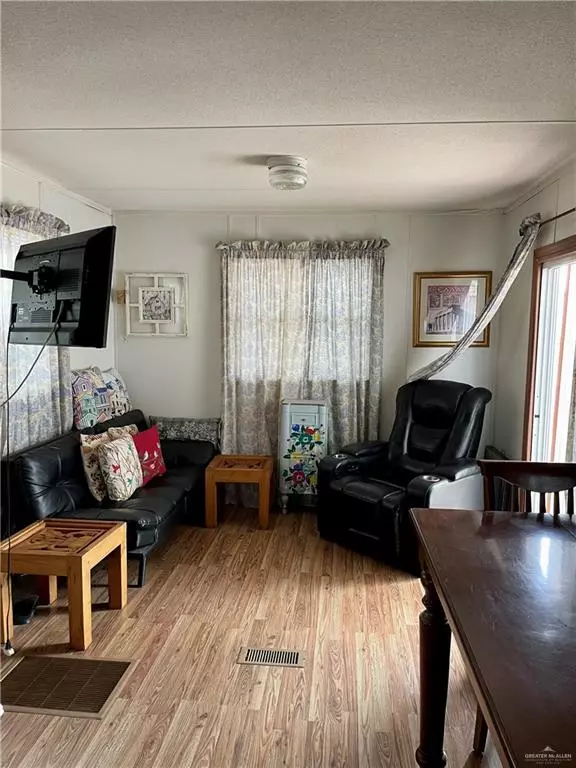 Mission, TX 78572,7320 W Interstate 2 #20