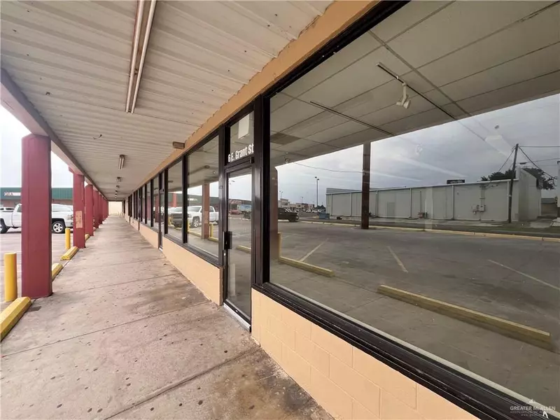 6 E Grant ST, Roma, TX 78584